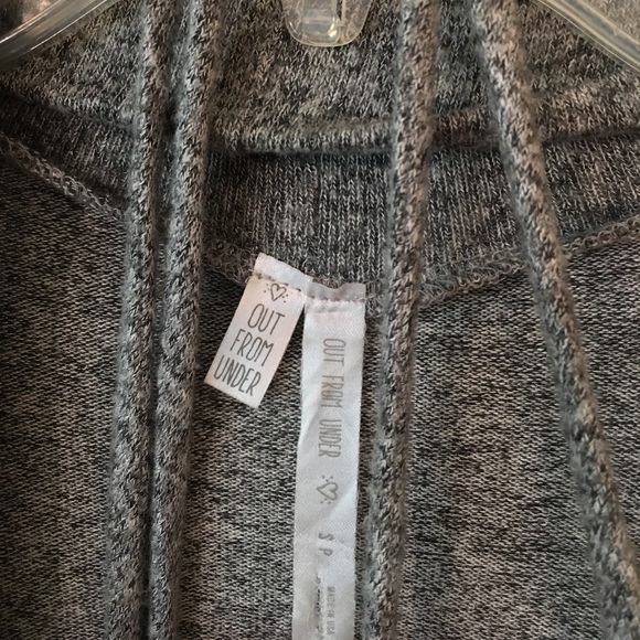 Grey knit wrap sweater from Urban Outfitters - Picture 3 of 3